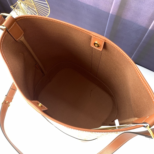 スーパーコピーブランドバッグ着用イメージ